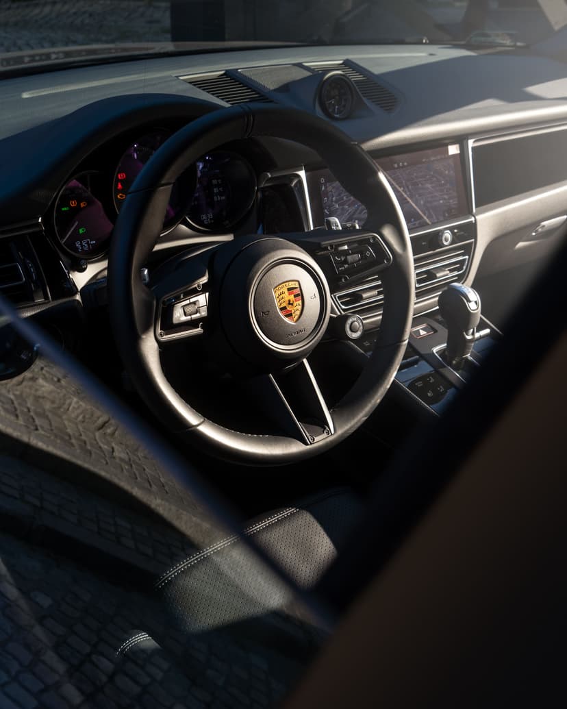 macan-steering-wheel