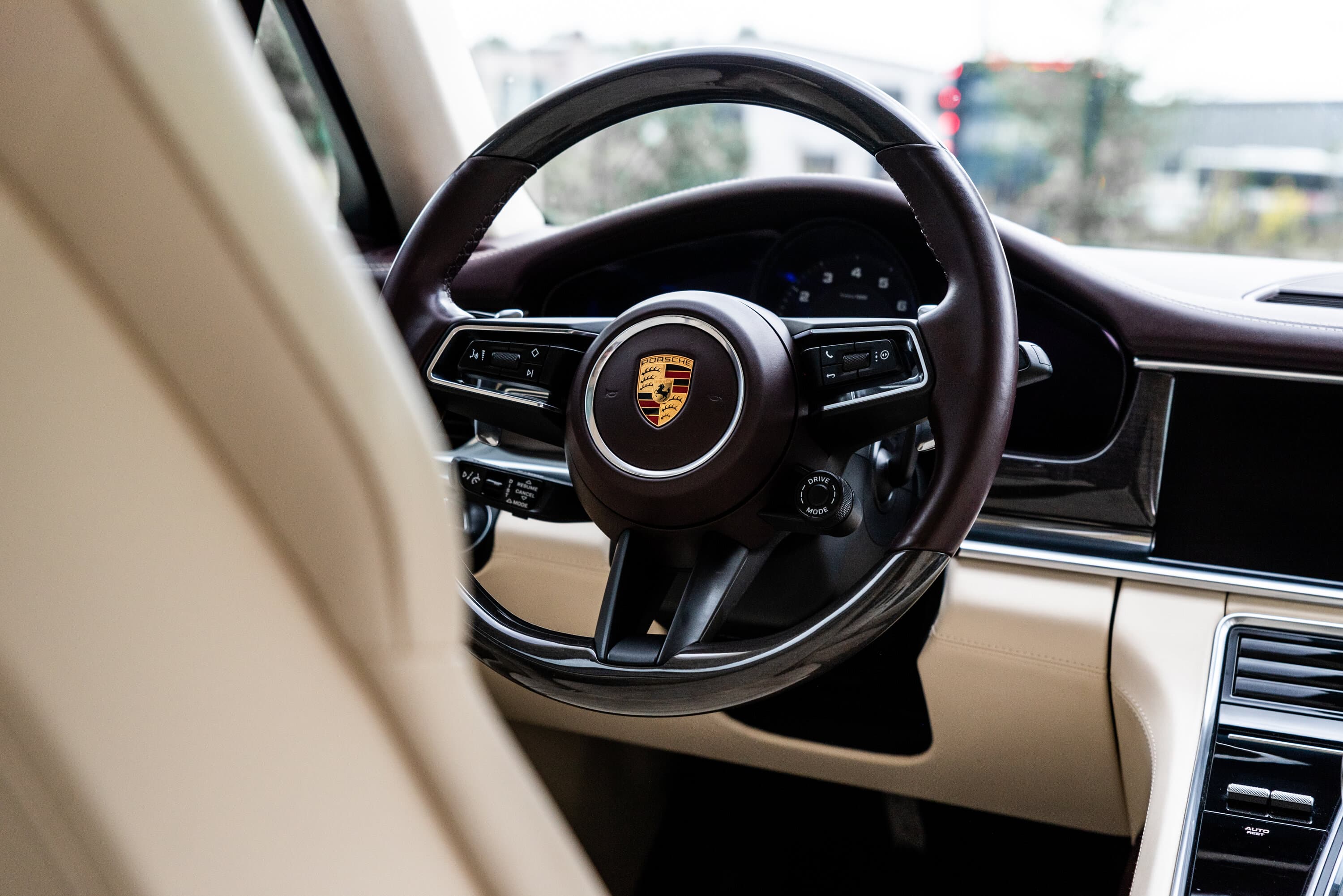 Porsche Panamera 4 Platinum Edition Wheel